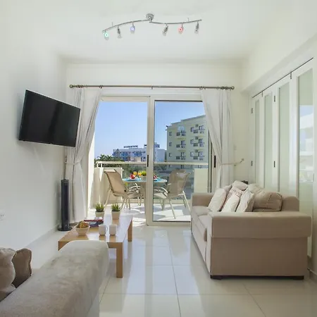 Apartman Athena 103b *